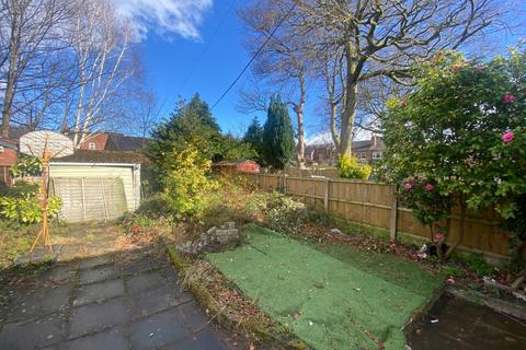 3 bedroom semi-detached house to rent, Dorrington Road, Cheadle Heath