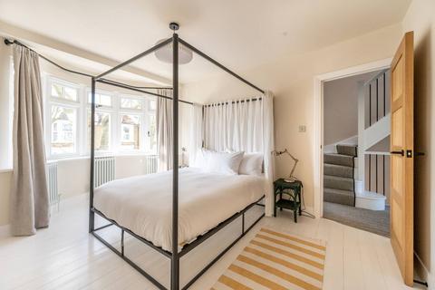 17 Cambrian Road, London, E10 7JE