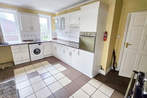 90 Bradley Road, Trowbridge, BA14 0RB