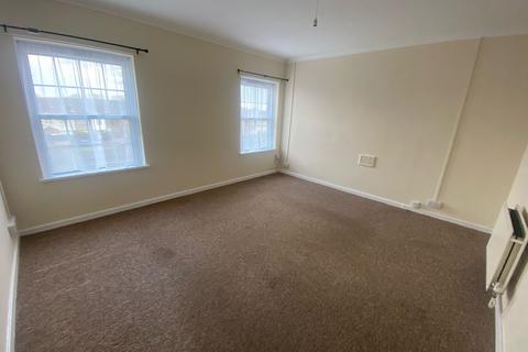 2 bedroom flat to rent, Manor Court, EN1