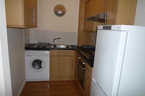 2 bedroom flat for sale, Shakespeare Crescent, Castleford