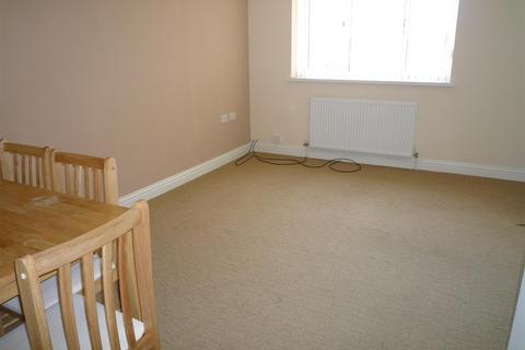 2 bedroom flat for sale, Shakespeare Crescent, Castleford