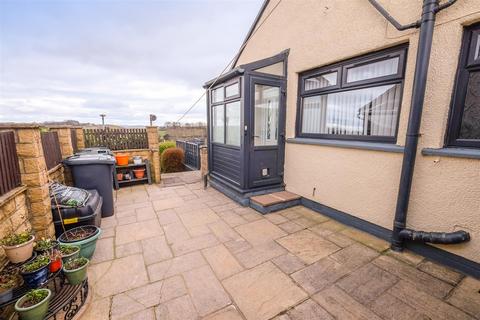 3 bedroom semi-detached bungalow for sale, Hainsworth Moor Crescent, Queensbury