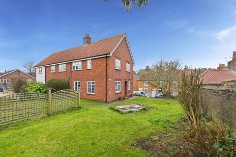 2 bedroom semi-detached house for sale, Westgate, Louth LN11