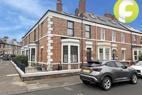 5 bedroom house to rent, Waterloo Place, North Shields, Tyne and Wear