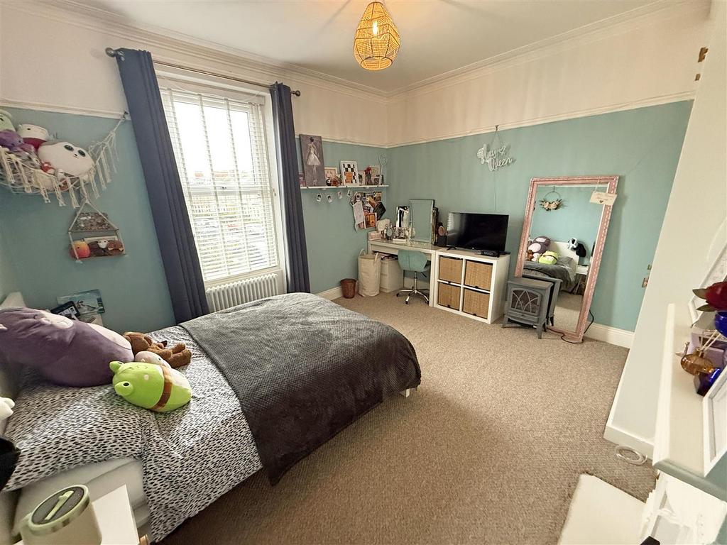 Bedroom 2.jpg