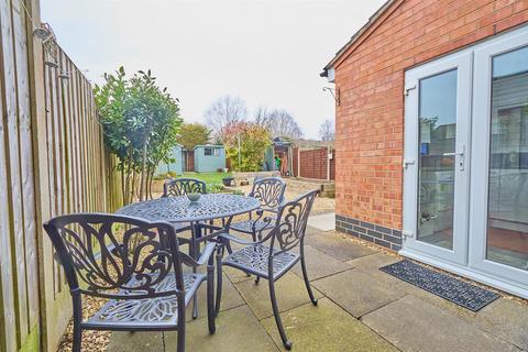 3 bedroom semi-detached house for sale, Priesthills Road, Hinckley