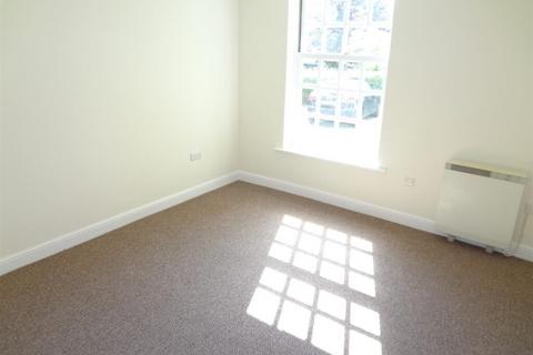 2 bedroom flat to rent, Leigh Hunt Drive, Southgate N14 6DJ