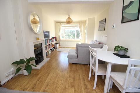 2 bedroom terraced house for sale, Garth Road, Morden SM4