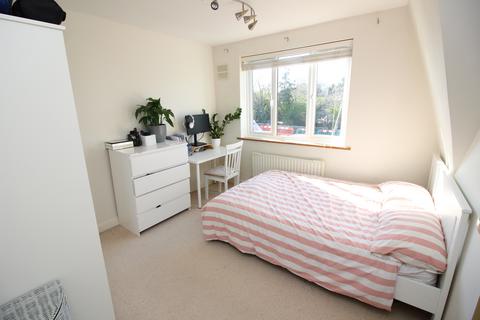 2 bedroom terraced house for sale, Garth Road, Morden SM4