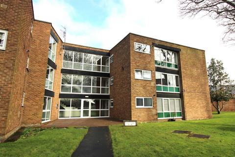 2 bedroom apartment to rent, Etal Court, North Shields