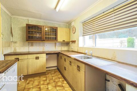 8 Embleton Road, Headley Down, Bordon, GU35 8AJ