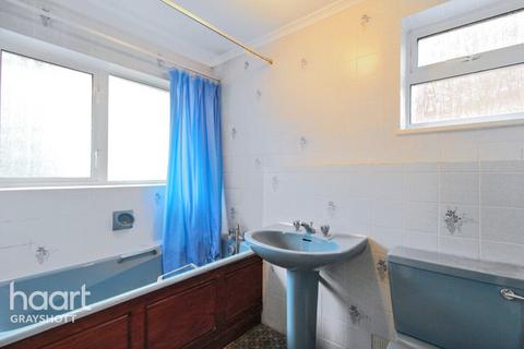 8 Embleton Road, Headley Down, Bordon, GU35 8AJ