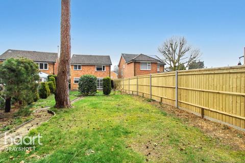 8 Embleton Road, Headley Down, Bordon, GU35 8AJ
