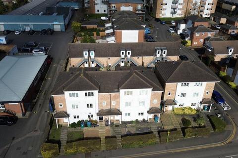 Rickmansworth Road, Watford, WD18 7JG