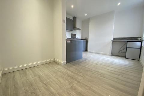 1 bedroom flat to rent, Barton Road, Stretford, Manchester