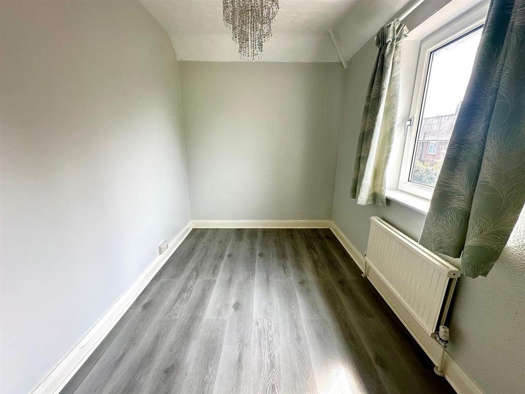 Samll room 2.jpg