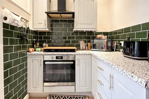 44 Whitegate Lane, Chadderton, Oldham, OL9 8LS