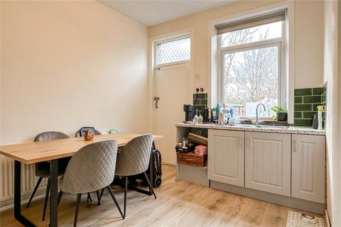 44 Whitegate Lane, Chadderton, Oldham, OL9 8LS