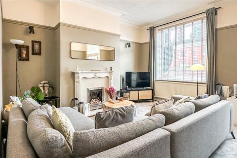 44 Whitegate Lane, Chadderton, Oldham, OL9 8LS