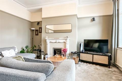 44 Whitegate Lane, Chadderton, Oldham, OL9 8LS