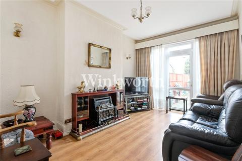 4 bedroom terraced house for sale, Osborne Road, London, N13