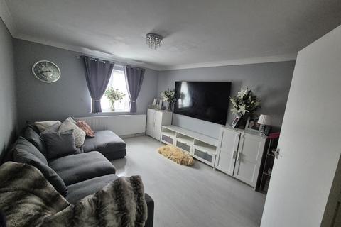 1 bedroom apartment for sale, at Lowden Road, Southall, Southall UB1