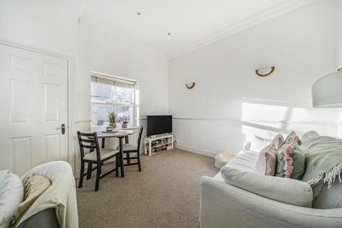 1 bedroom flat for sale, Woodyates Road, Lee