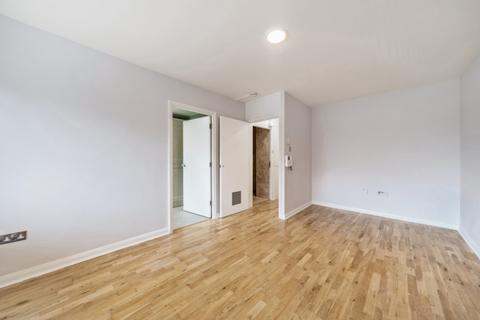 Studio to rent, Sudbrooke Road London SW12