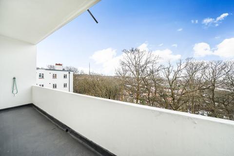 2 bedroom flat for sale, The Woodlands, Crystal Palace, London, SE19