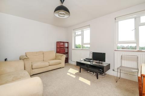 2 bedroom flat to rent, Melody Road Battersea SW18