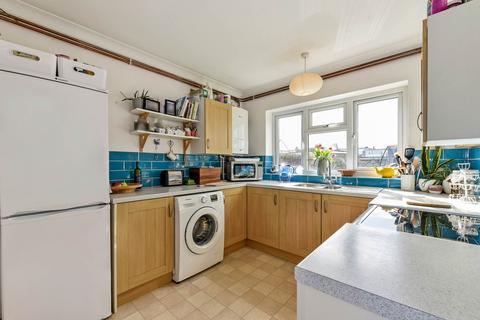 2 bedroom flat for sale, Foxwarren Close, West Wittering, West Wittering