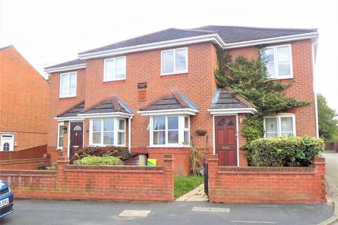 2 bedroom maisonette for sale, 81 Brighton Road, Aldershot GU12