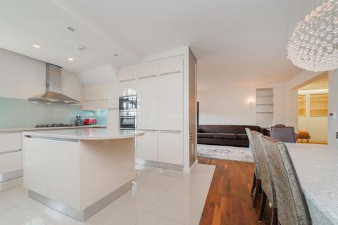 3 bedroom apartment for sale, Maida Vale, London