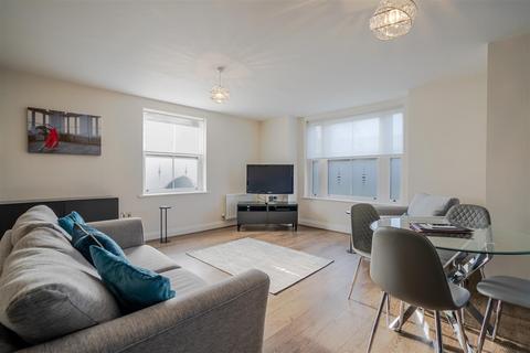 undefined, Greenwich Court, Windsor