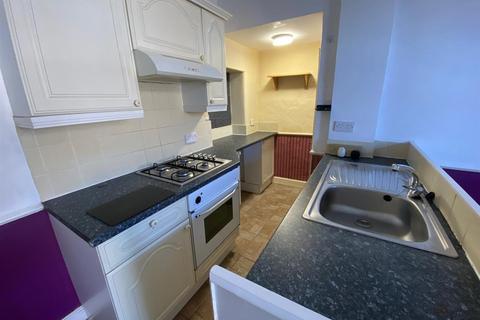 2 bedroom terraced house for sale, Nabcroft Lane, Crosland Moor, Huddersfield