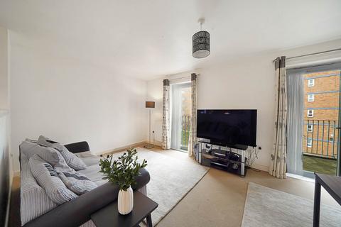 2 bedroom flat for sale, Walton Road, London, E12 5BF