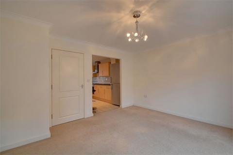 3 bedroom terraced house to rent, White Hart Mews, Liphook, Hampshire