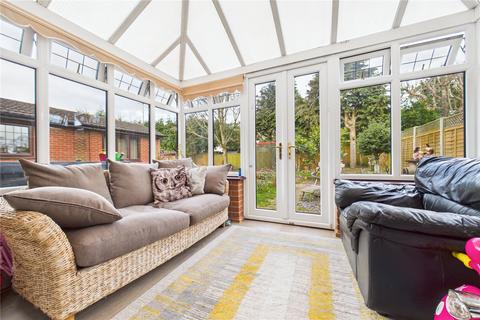 Els Bels Bunces Lane, Burghfield Common, Reading, RG7 3DG