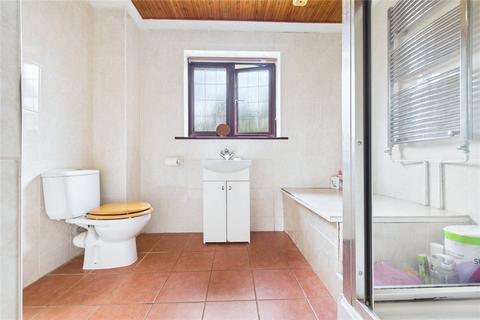 Els Bels Bunces Lane, Burghfield Common, Reading, RG7 3DG