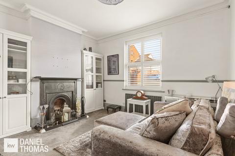 6 Manor Road, Waltham Abbey, EN9 1NF