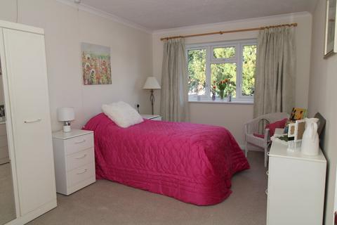 1 bedroom retirement property for sale, Forge Close, Bromley, BR2