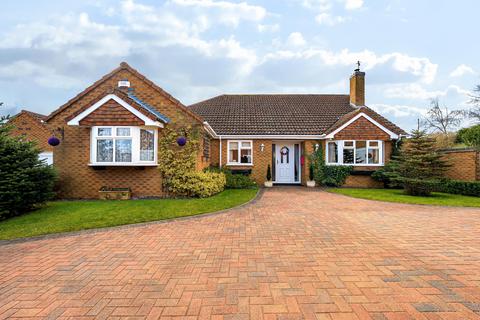 3 Highfields, Barrowby, Grantham, NG32 1BG