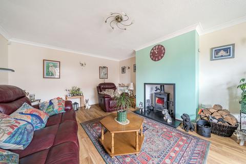 3 Highfields, Barrowby, Grantham, NG32 1BG