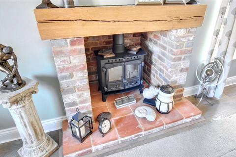 19 Bircham Close, Wroxham, Norwich, NR12 8FD