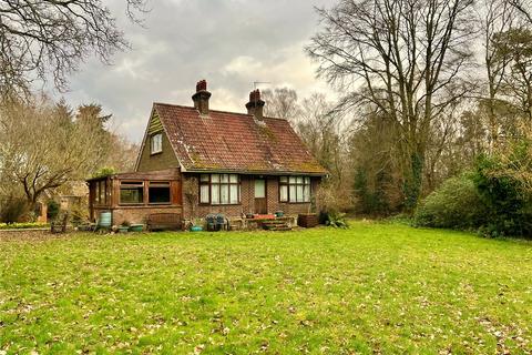 3 bedroom detached house for sale, Whitemoor Lane, Winsor, Southampton, Hampshire, SO40