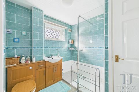 15 Grainger Avenue, West Bridgford, Nottingham, NG2 7AS