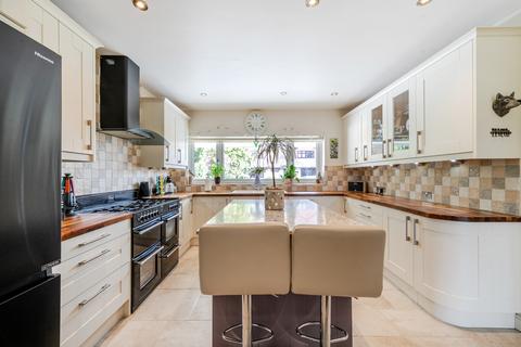 4 bedroom detached house for sale, Beauly Way, Rise Park RM1