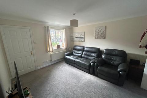 3 bedroom terraced house to rent, Dorsey Drive, Bedford