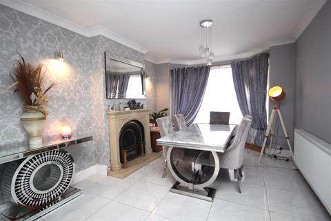 4 bedroom semi-detached house for sale, County Road, Ormskirk L39